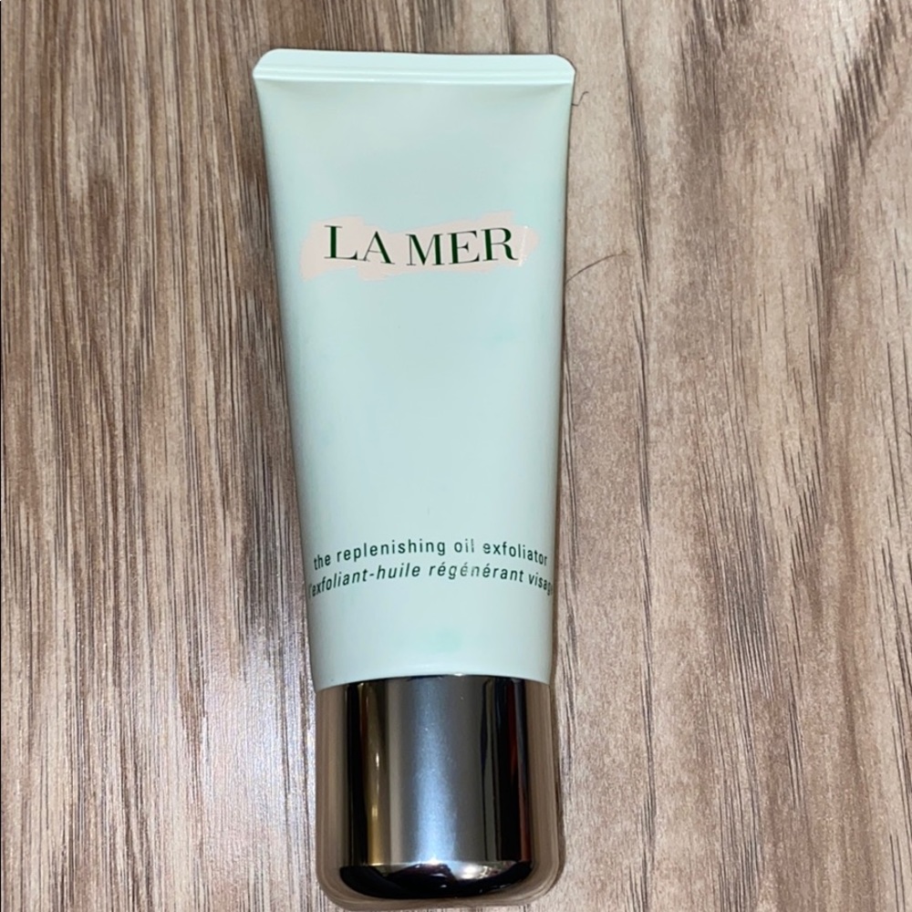 La Mer Replenishing Oil Exfoliator